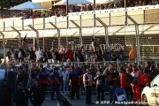 Le GP d'Australie interdit aux fans d'aller en piste après la course
