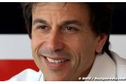 Toto Wolff à la place de Norbert Haug ?