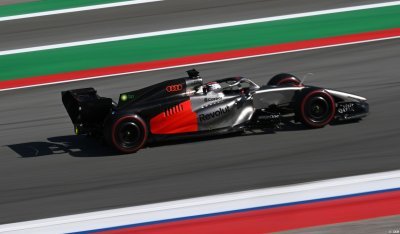 Audi F1 pourrait ’presque gagner des courses’ avec un meilleur moteur
