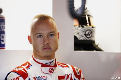 Mazepin a mis sa carrière ’en pause’ mais ’espère revenir en F1’