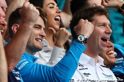 Williams F1&nbsp;: Sargeant salue le ’très bon leader’ Vowles