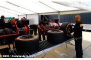 Pirelli: Teams try new spec tyre at Silverstone test