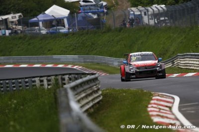 Lopez heureux d’avoir fait coup double sur la Nordschleife