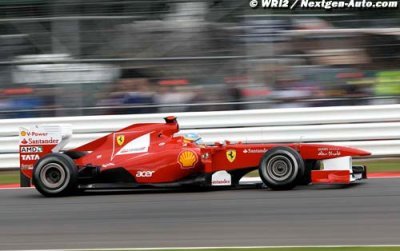 Alonso quickest in opening practice