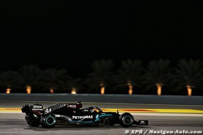 Bahreïn, EL2&nbsp;: Hamilton confirme en tête, Albon se crashe