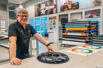 McLaren F1&nbsp;: Comment est appliquée la livrée sur la MCL60&nbsp;?