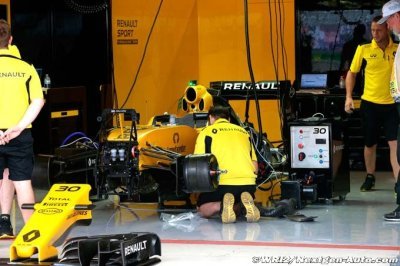 Vasseur&nbsp;: Les projets de Renault pour 2017 sont en bonne voie