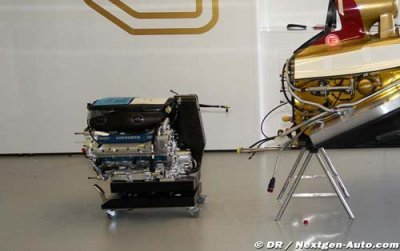Boss Sala hints HRT to keep Cosworth for 2013