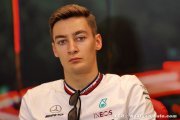 Russell regrette l'obscénité que l'on peut trouver sur les réseaux sociaux 