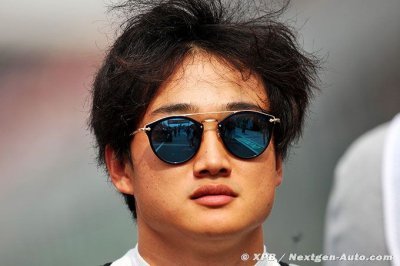 Tsunoda : Les fans croyant au complot Red Bull ont un problème au cerveau
