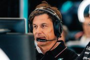 Wolff reconnait une 'erreur' dans sa relation avec les Verstappen