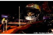 Alguersuari predicts 'war' with Buemi in 2011