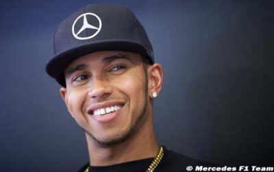 Hamilton promises contract ’news’ in Monaco