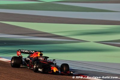 Un ’meilleur feeling’ pour Verstappen qui veut un train arrière stable