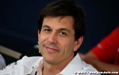 Mercedes&nbsp;: Wolff n’est pas sûr à 100% de son duo pour 2015