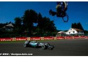 Spa, FP2: Rosberg fastest despite dramatic tyre failure