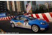 Macao - Huff maitrise son sujet dans la course 1