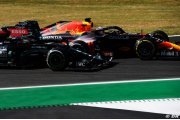 Horner note une ambiance 'très différente' dans sa bataille contre Mercedes