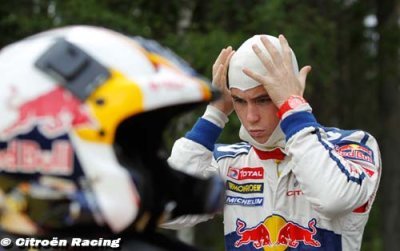 Neuville accepts blame for Sardinia roll