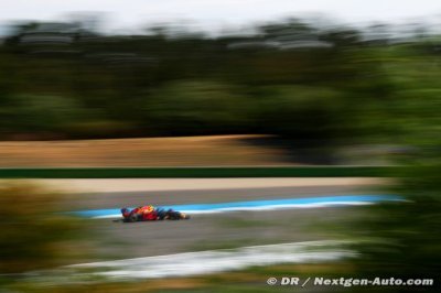 Verstappen a tenté un pari, Ricciardo très frustré