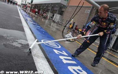 La pluie fait son apparition à Interlagos