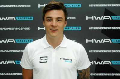Markelov signs with F2 newcomers HWA RACELAB