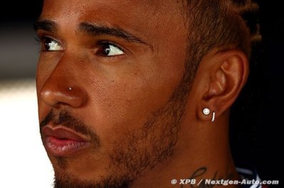 Hamilton&nbsp;: Mercedes F1 ne peut pas ’se comparer à McLaren’