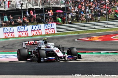 Rosberg et Brundle ont une idée pour respecter les limites de piste