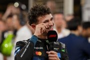 Norris ne pense pas faire une 'erreur' en montrant sa 'vulnérabilité'