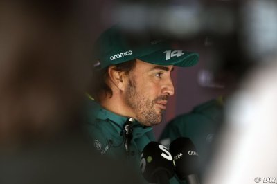 Alonso n’a pas prêté trop d’attention aux départs chez Alpine F1
