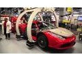 Vidéo - Kimi Raikkonen à l'usine Ferrari