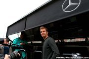 Lauda ne croit pas à un retour de Rosberg en F1