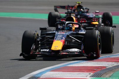 Verstappen accable une Red Bull ’incontrôlable’ après le Sprint en Chine