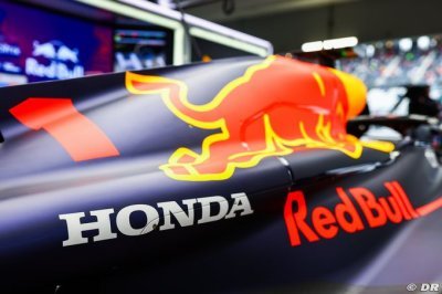 Red Bull, Honda, at arm’s length until 2026