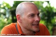 Villeneuve demande à Sauber de considérer Barrichello pour 2014