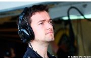 Palmer confirmed as second Lotus driver for 2016