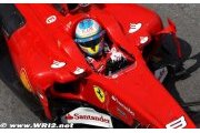 Alonso, Button, keep eyes on Red Bulls