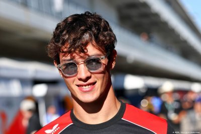 Bearman says Ferrari role is delaying Haas deal