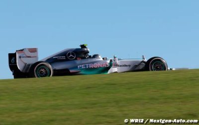 Brésil L1&nbsp;: Rosberg en tête, Juncadella dans le mur&nbsp;!