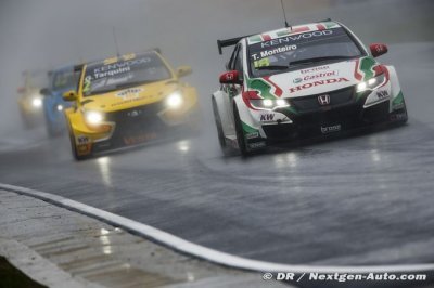 Monteiro sur le podium après deux courses spectaculaires en Hongrie