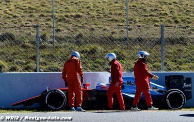 Alonso hit wall at 105kph - report