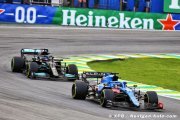 Mercedes' F1 rivals 'always lose' - Alonso