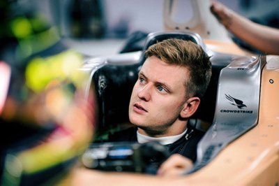 Mercedes F1 salue l’énorme travail de nuit de Mick Schumacher