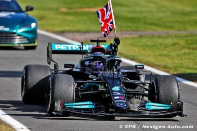 Red Bull engage un avocat pour juger la pénalité de Hamilton à Silverstone