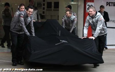Mercedes, Toro Rosso, to launch at Jerez