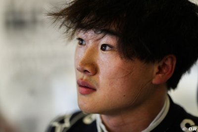 Ricciardo est ’un très bon pilote de référence’ pour Tsunoda