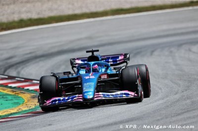 Sorti dès la Q1, Alonso évoque une mauvaise communication avec son ingénieur