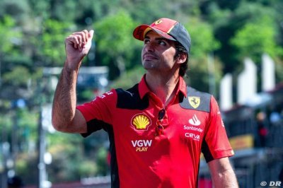 Sainz wants swift end to contract rumours