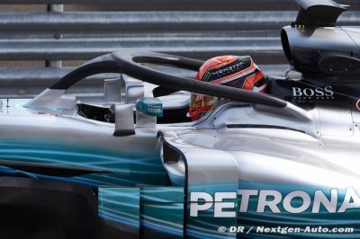 Legal issues forced Halo introduction - Horner