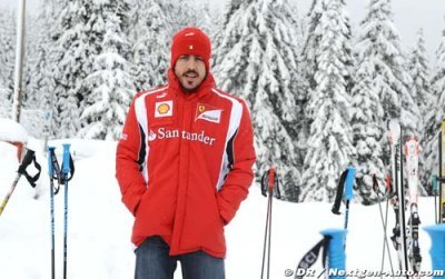 Alonso nursing minor leg injury